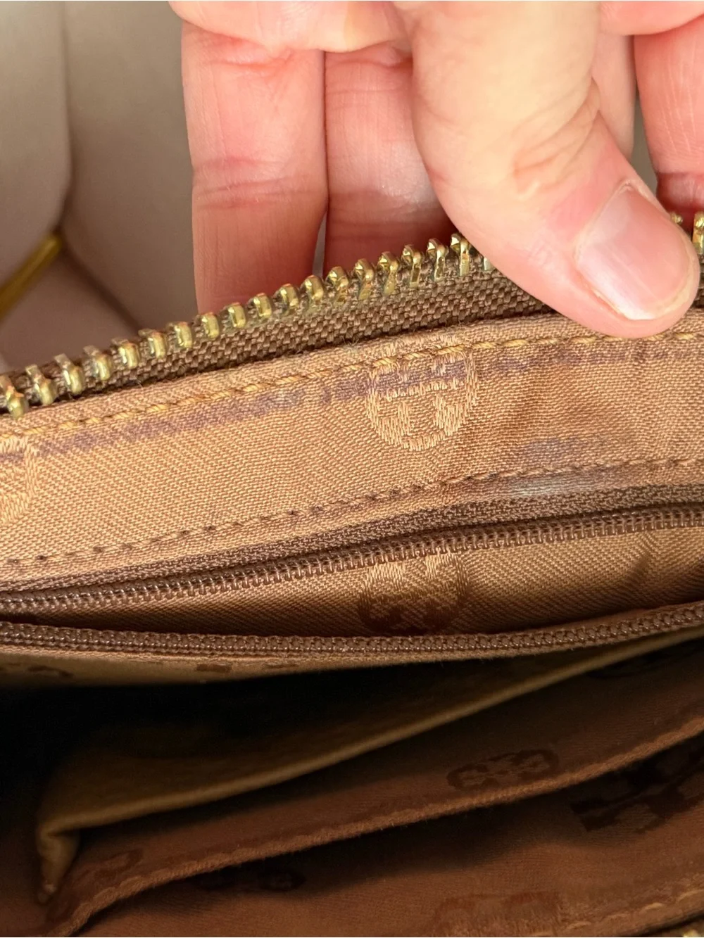 Tory Burch brown pebbled